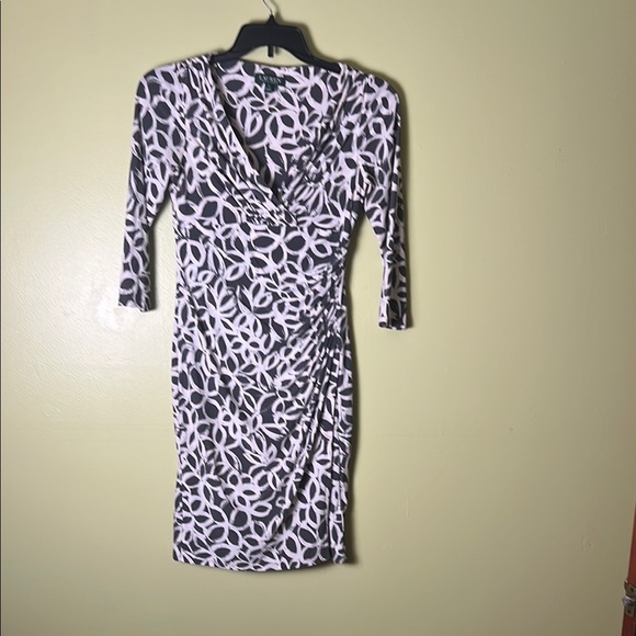 Ralph Lauren Black and White V-Neck Bodycon Dress size 6. - Picture 1 of 7